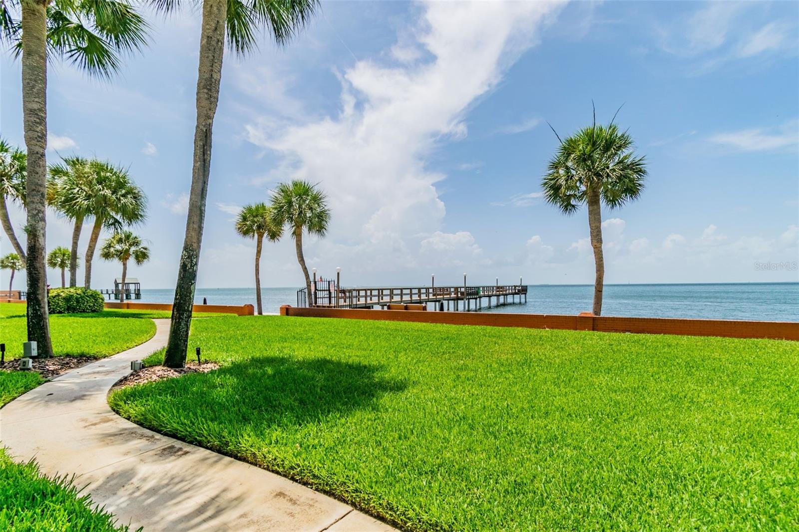 VELVET CLOAKE CONDO - Residential