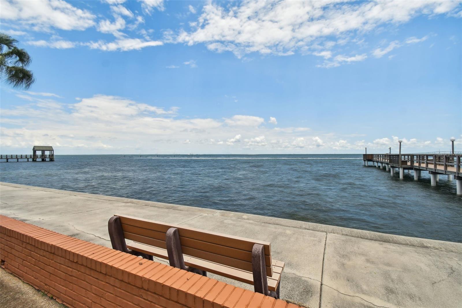 VELVET CLOAKE CONDO - Residential