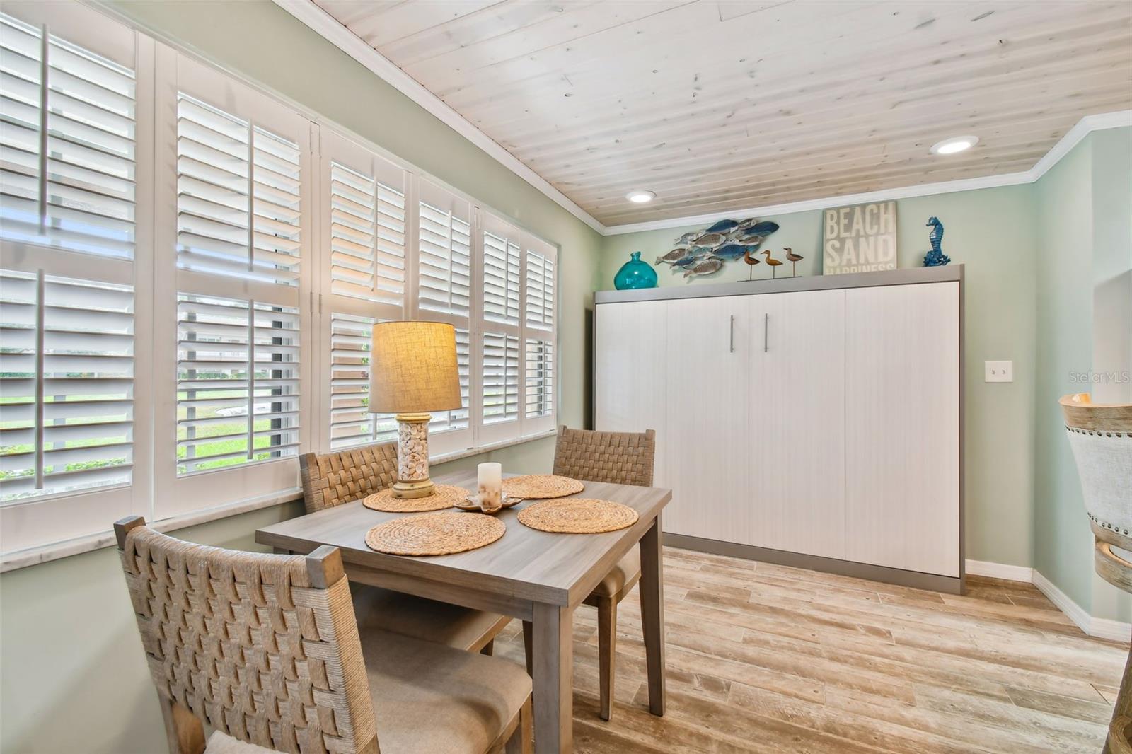 VELVET CLOAKE CONDO - Residential