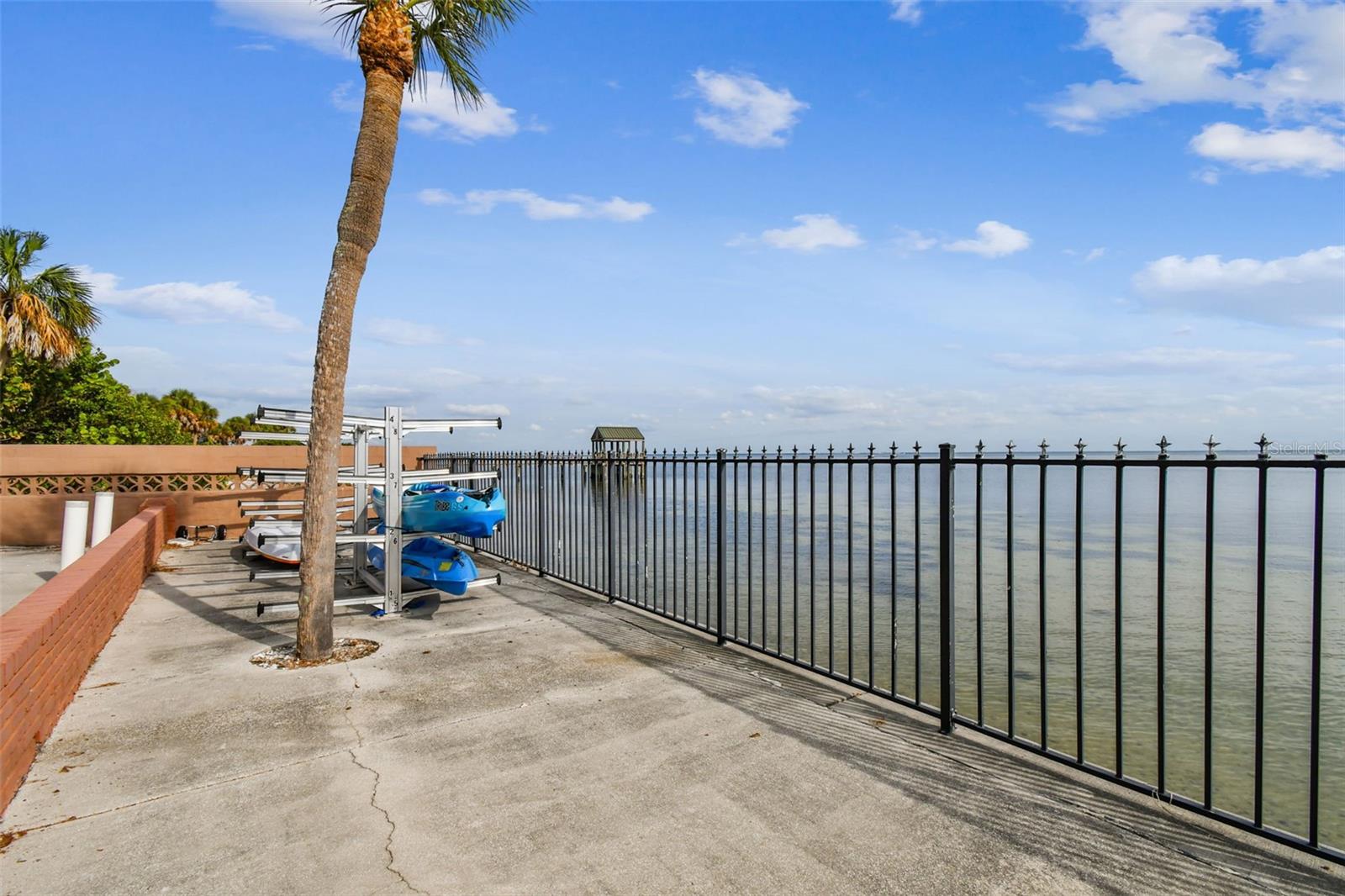 VELVET CLOAKE CONDO - Residential