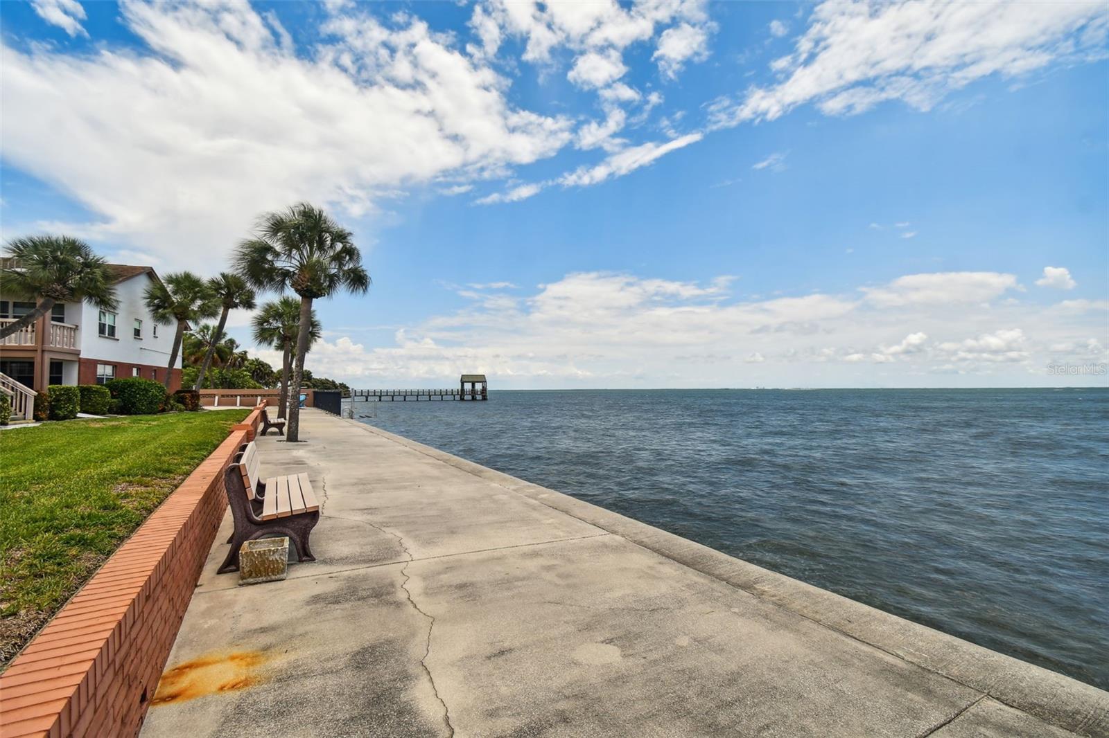 VELVET CLOAKE CONDO - Residential