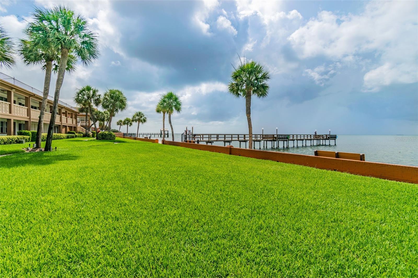 VELVET CLOAKE CONDO - Residential