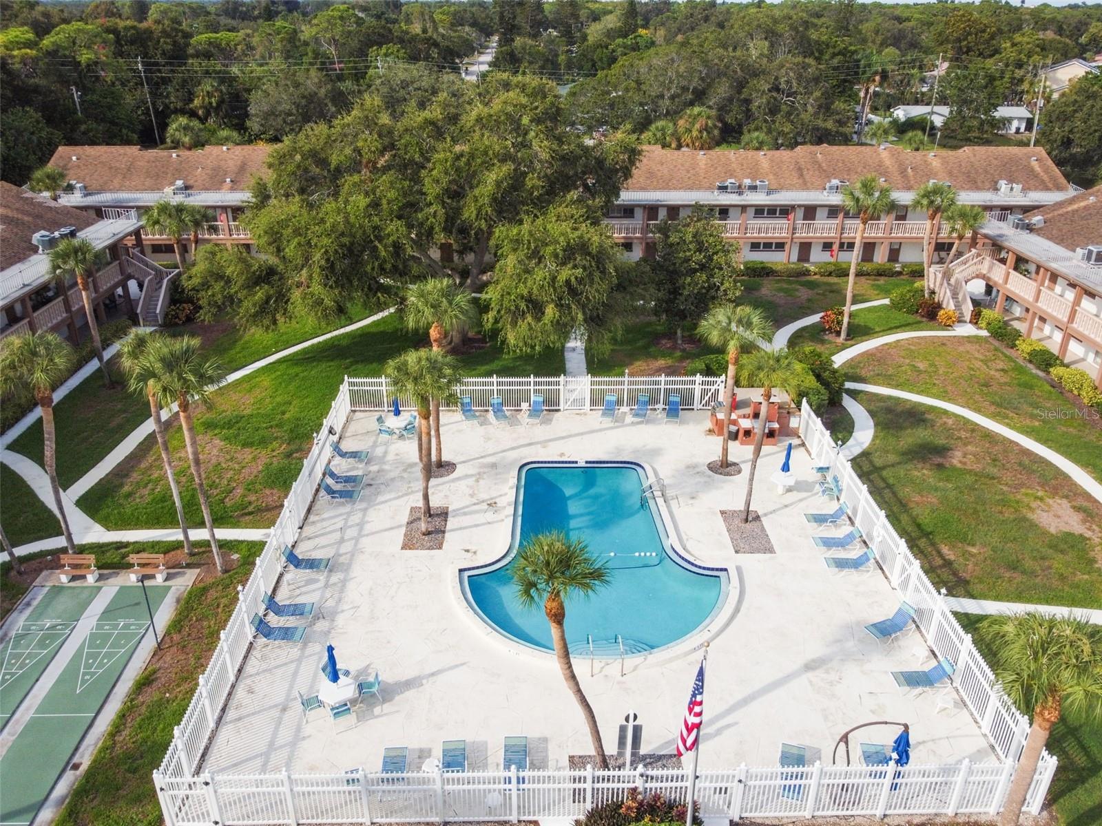 VELVET CLOAKE CONDO - Residential