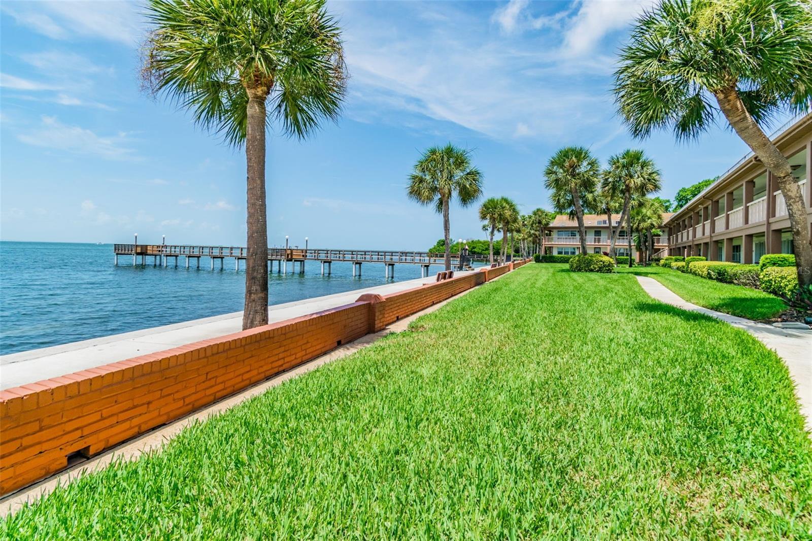 VELVET CLOAKE CONDO - Residential