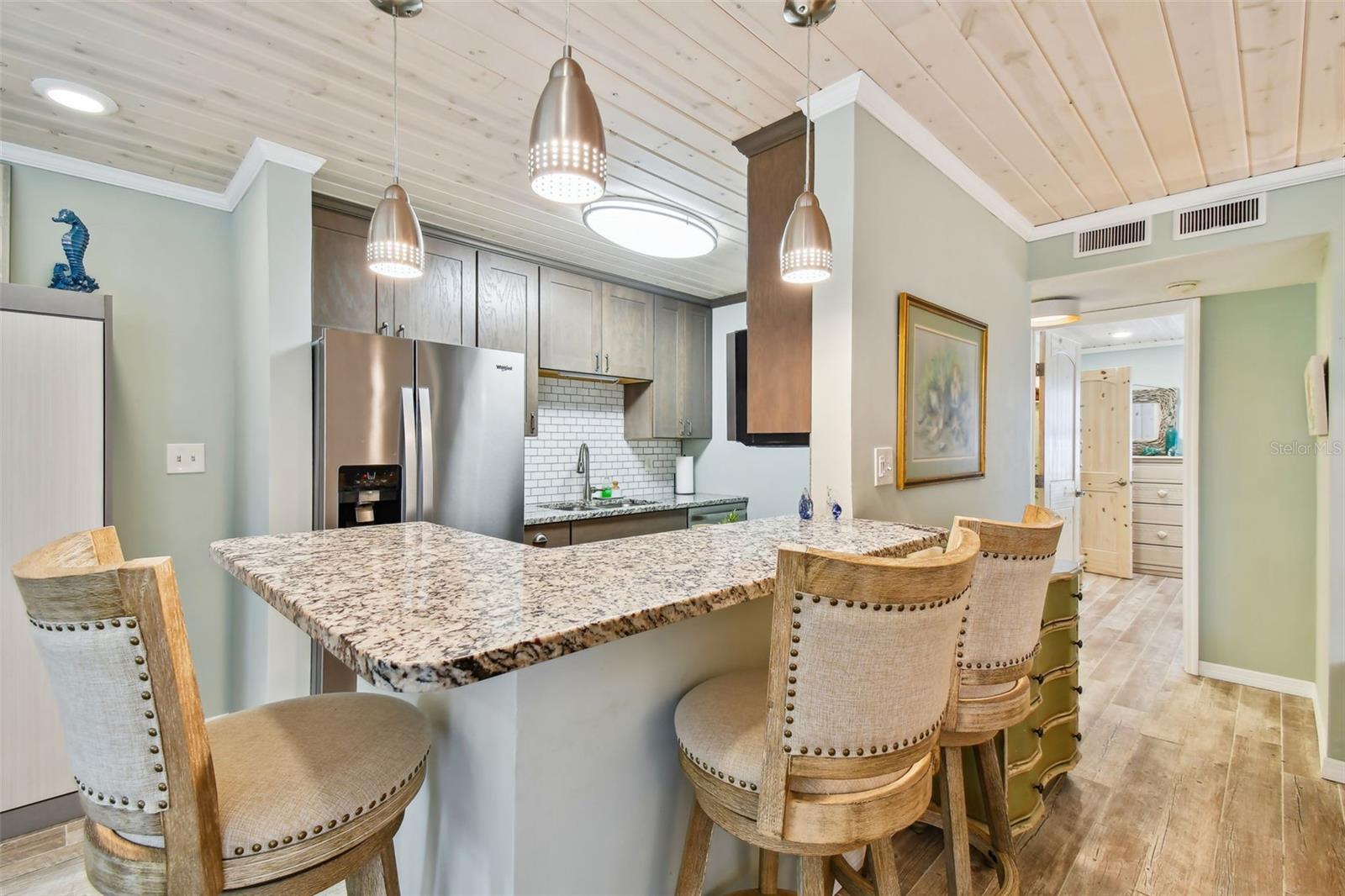 VELVET CLOAKE CONDO - Residential