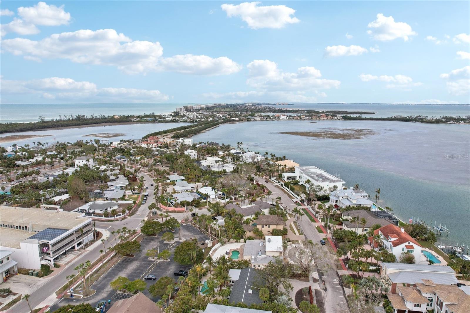 ST ARMANDS DIV/JOHN RINGLING E - Residential Lease