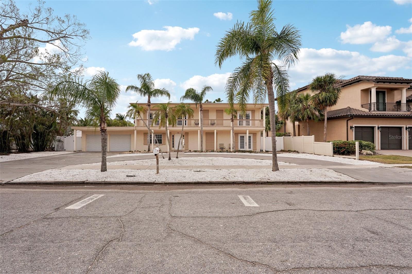 ST ARMANDS DIV/JOHN RINGLING E - Residential Lease