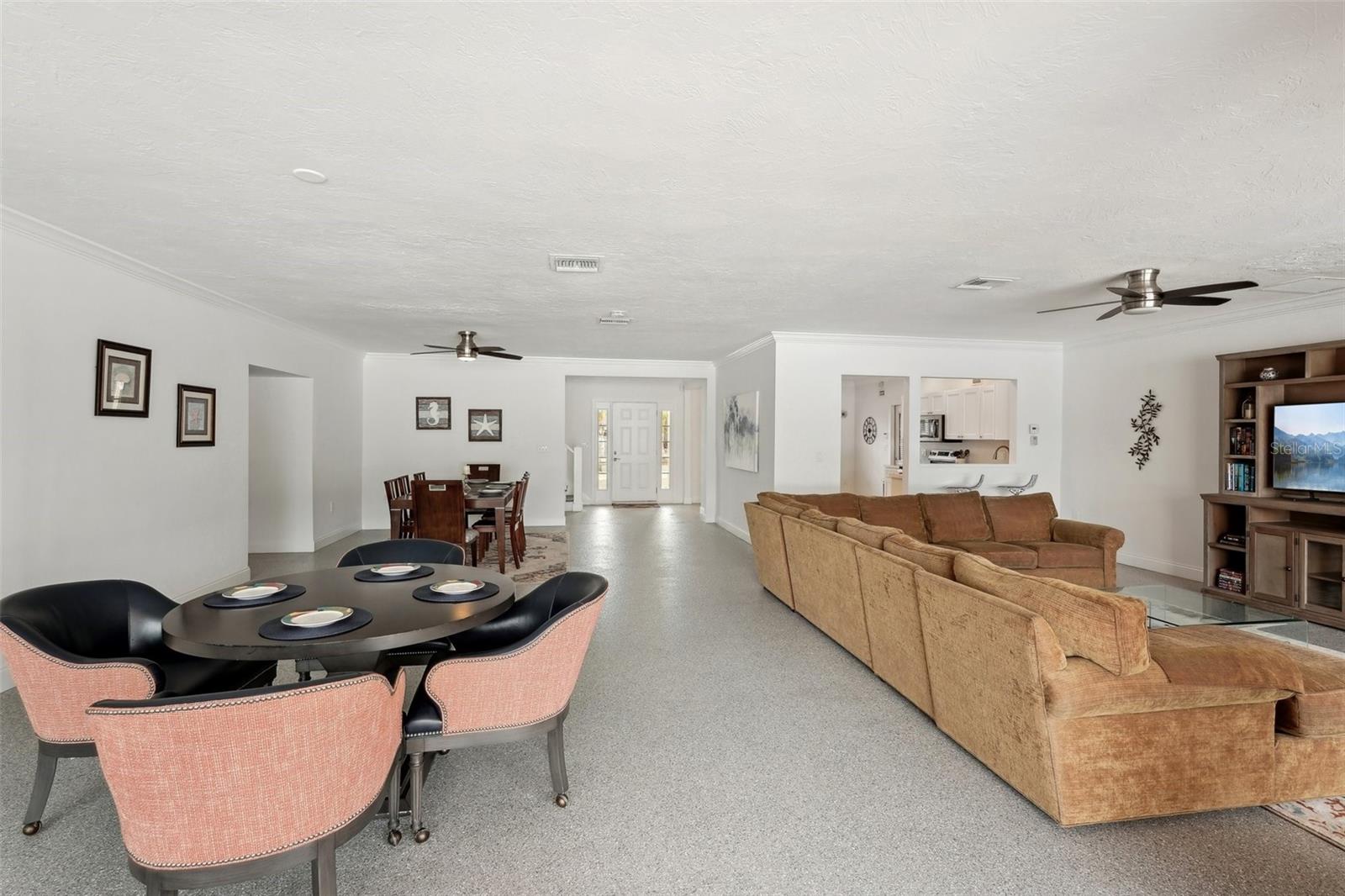 ST ARMANDS DIV/JOHN RINGLING E - Residential Lease