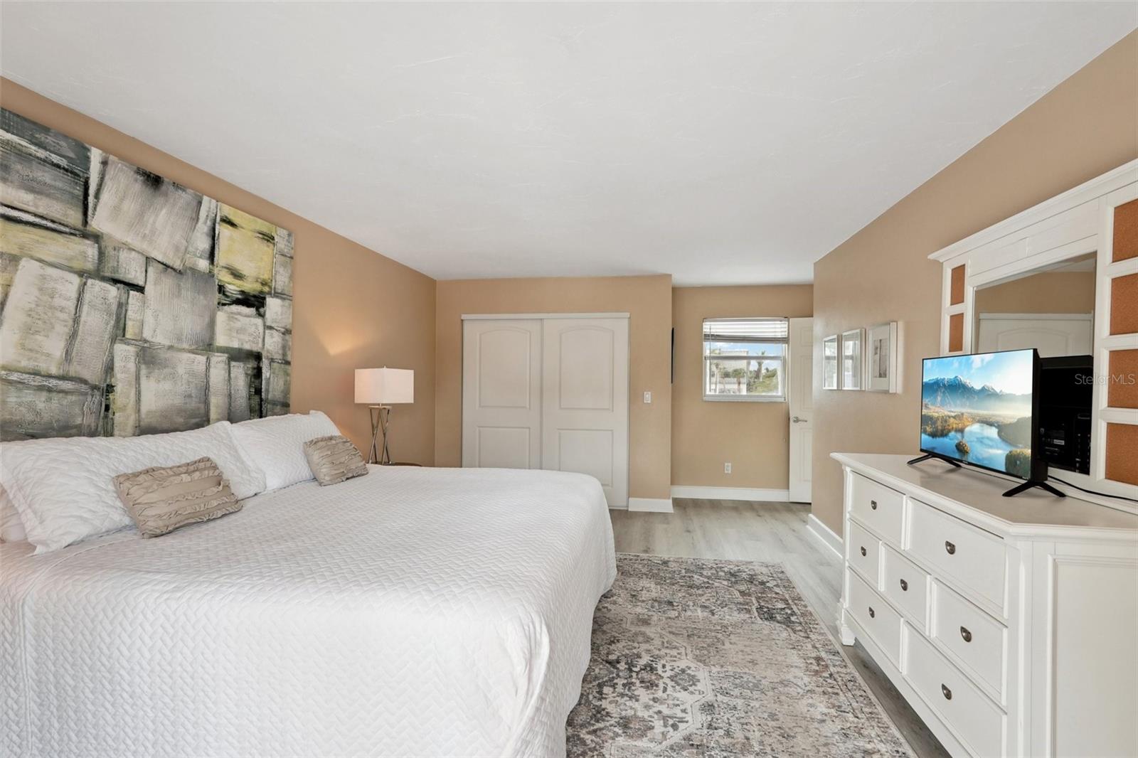 ST ARMANDS DIV/JOHN RINGLING E - Residential Lease