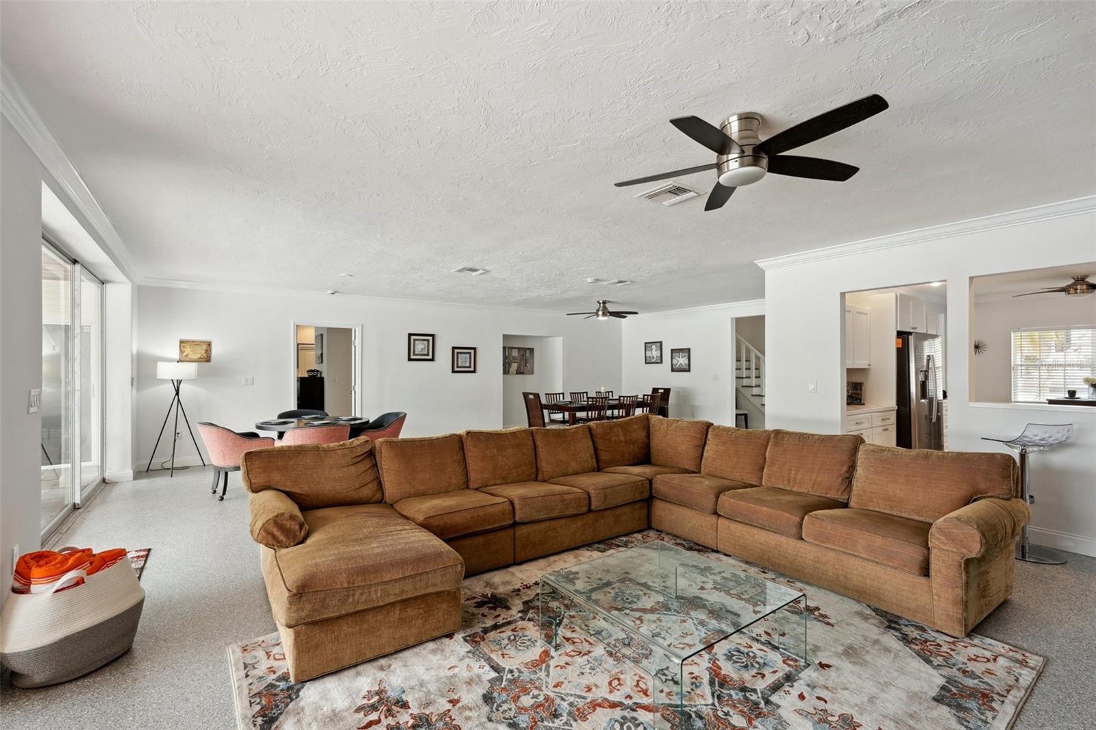 ST ARMANDS DIV/JOHN RINGLING E - Residential Lease