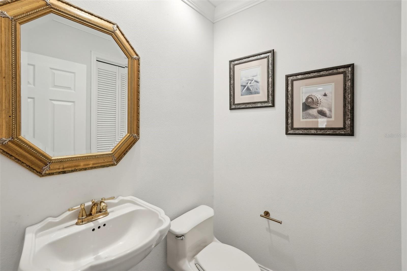 ST ARMANDS DIV/JOHN RINGLING E - Residential Lease