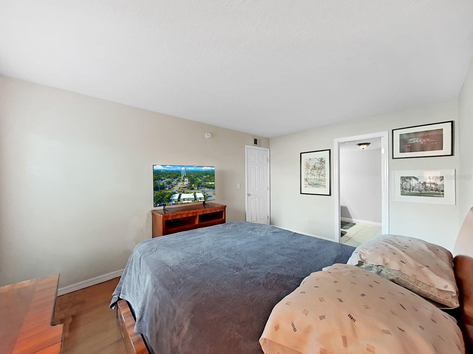 FOUNTAIN SQUARE CONDO - Residential