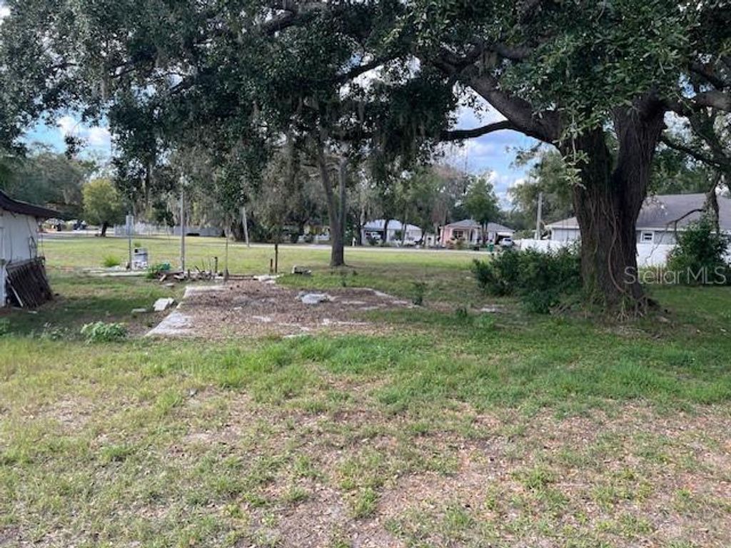 Photo of 7502 N 40th Street, Tampa, FL 33604 (MLS # TB8351726)