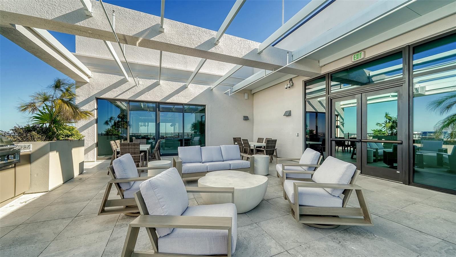 THE DEMARCAY - Residential Lease