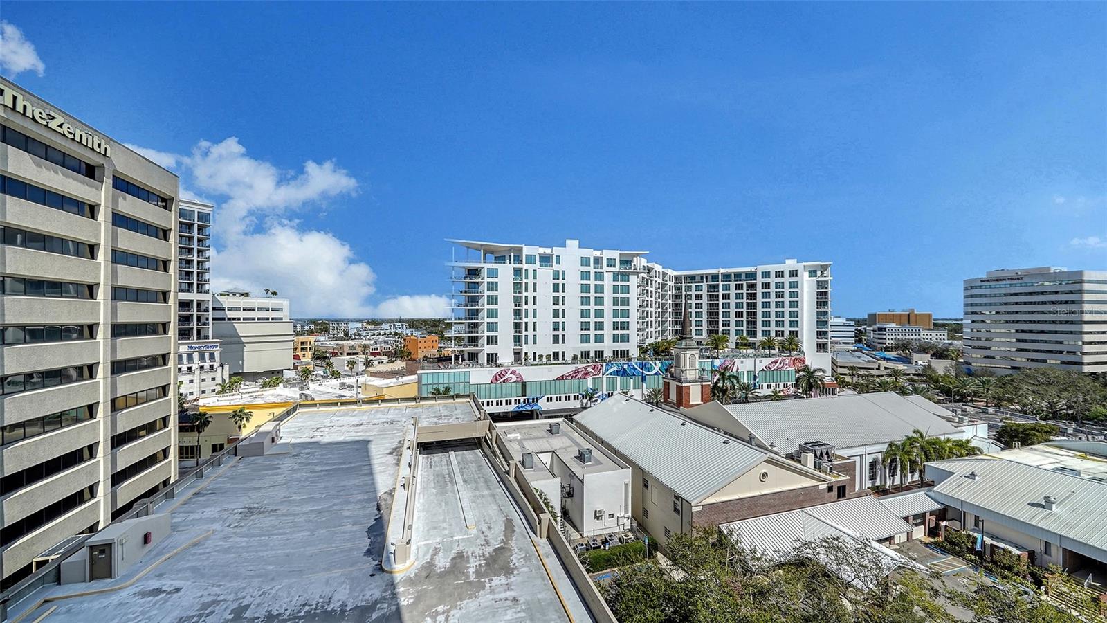 THE DEMARCAY - Residential Lease