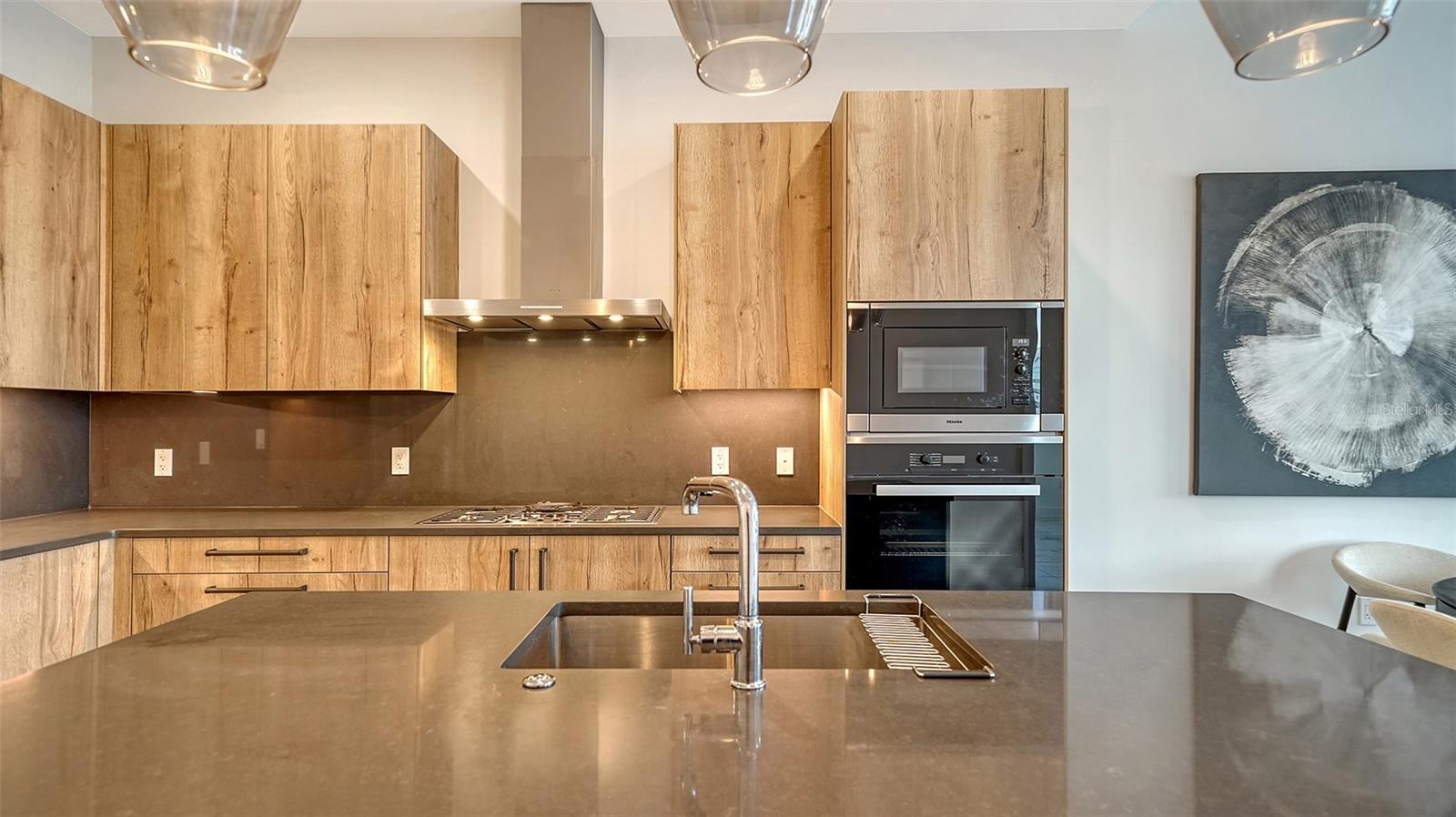 THE DEMARCAY - Residential Lease