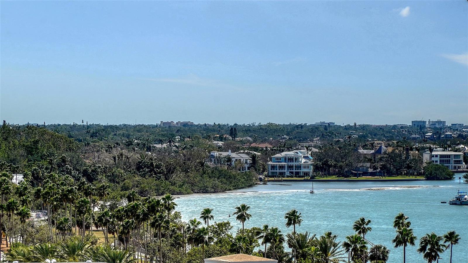 THE DEMARCAY - Residential Lease