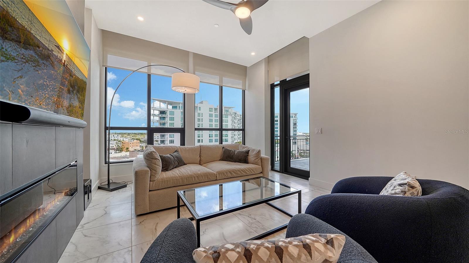 THE DEMARCAY - Residential Lease