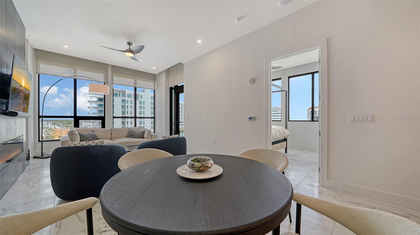 THE DEMARCAY - Residential Lease