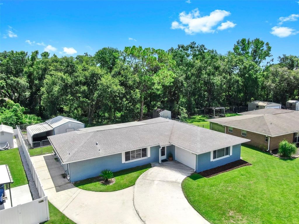 Photo of 4638 Tampa Downs Boulevard, Lutz, FL 33559 (MLS # TB8419811)