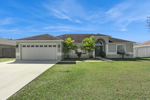 Photo of 3594 Yellow Bird Court, Saint Cloud, FL 34772 (MLS # O6376170)