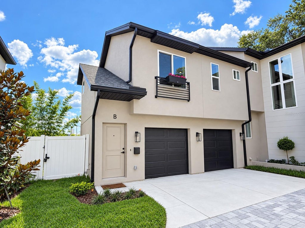 Photo of 724 Ellwood Avenue #B, Orlando, FL 32804 (MLS # O6449638)