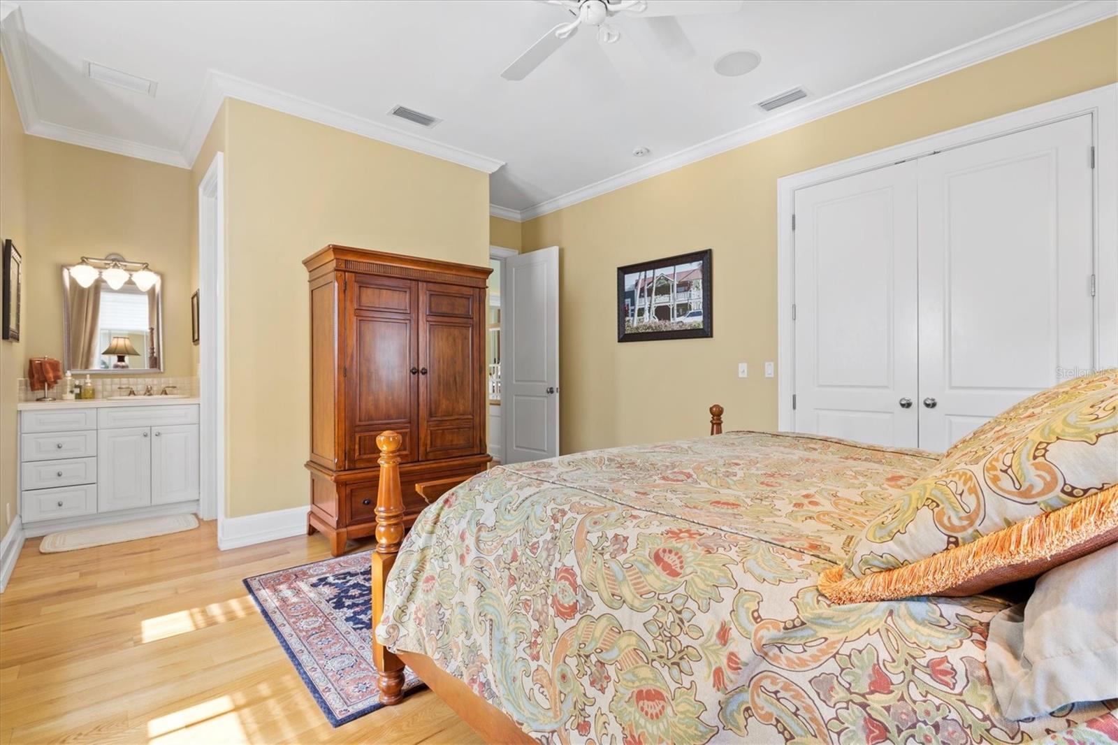 BAY ISLES - Residential