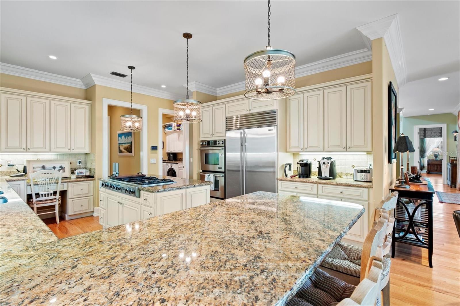 BAY ISLES - Residential