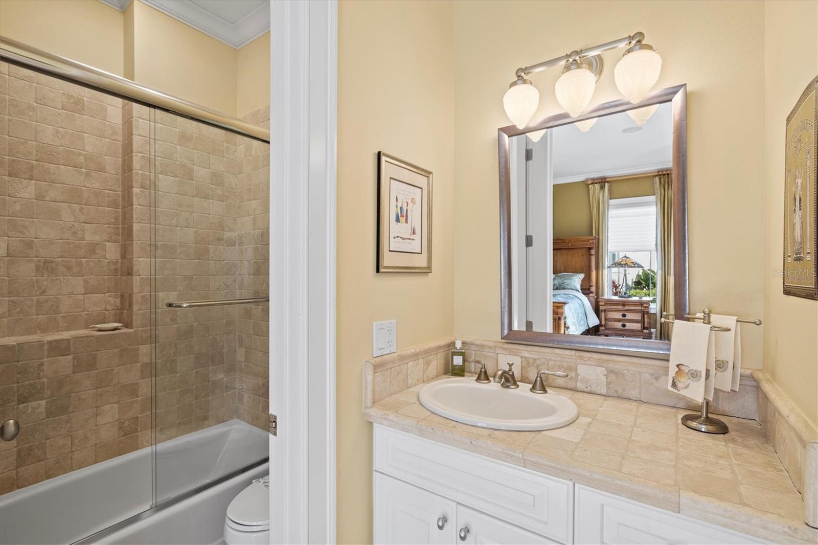 BAY ISLES - Residential