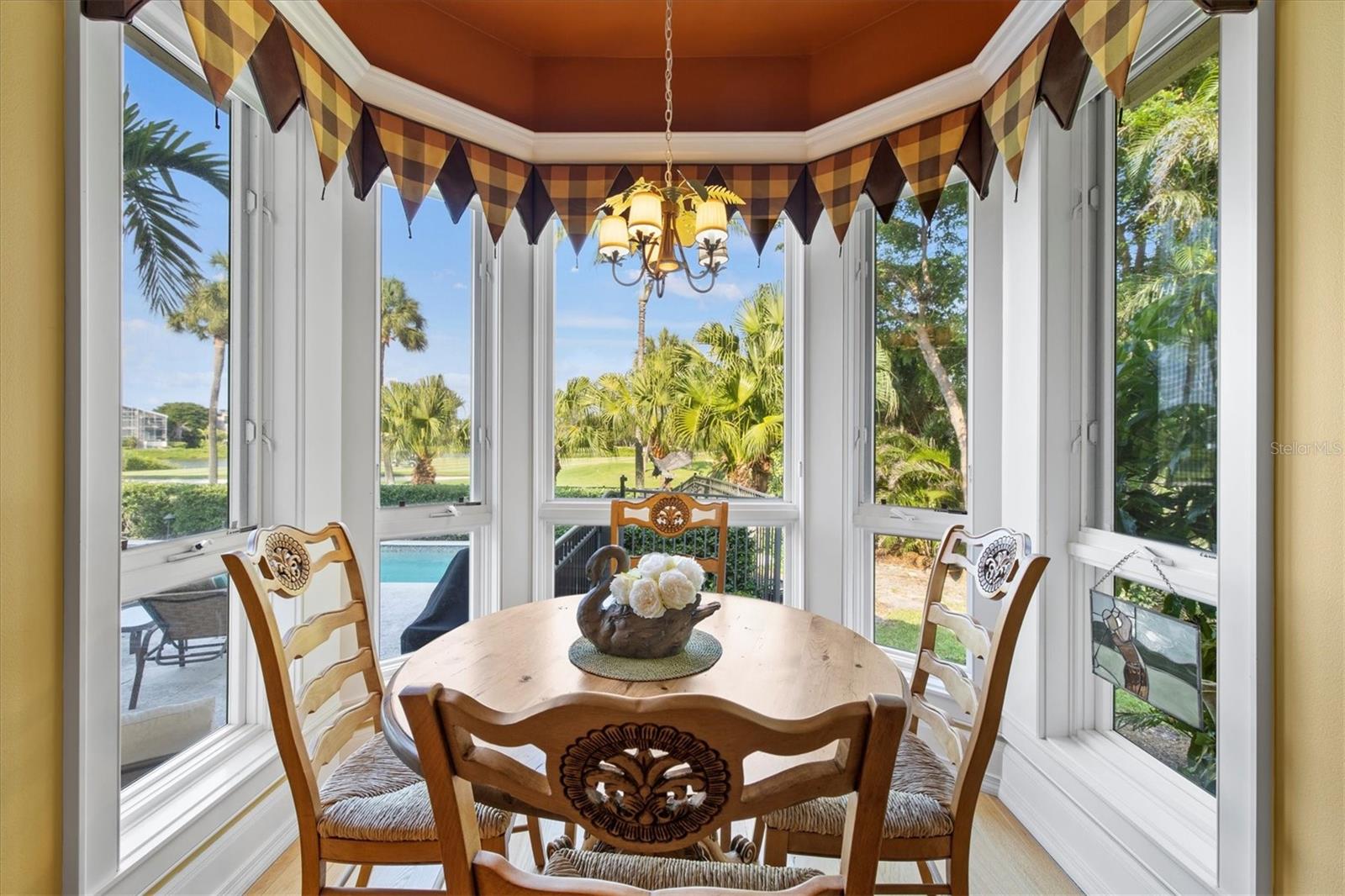 BAY ISLES - Residential