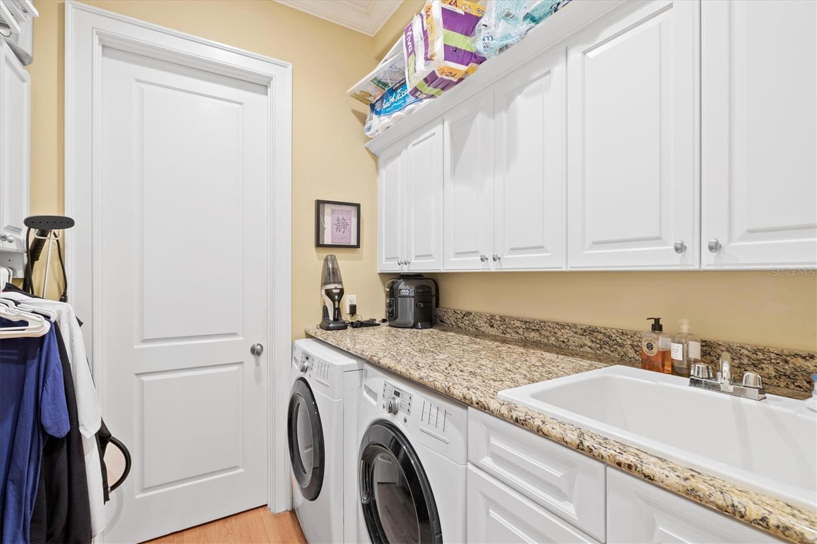 BAY ISLES - Residential