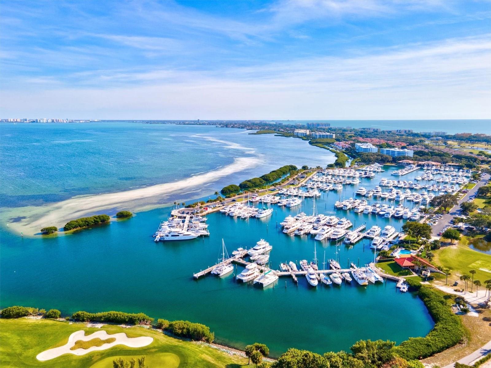 BAY ISLES - Residential