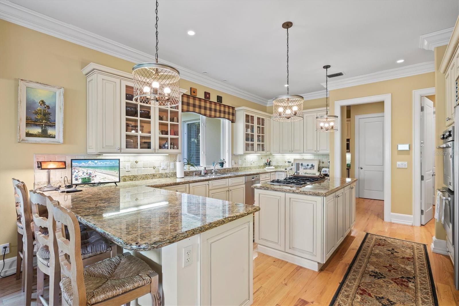 BAY ISLES - Residential