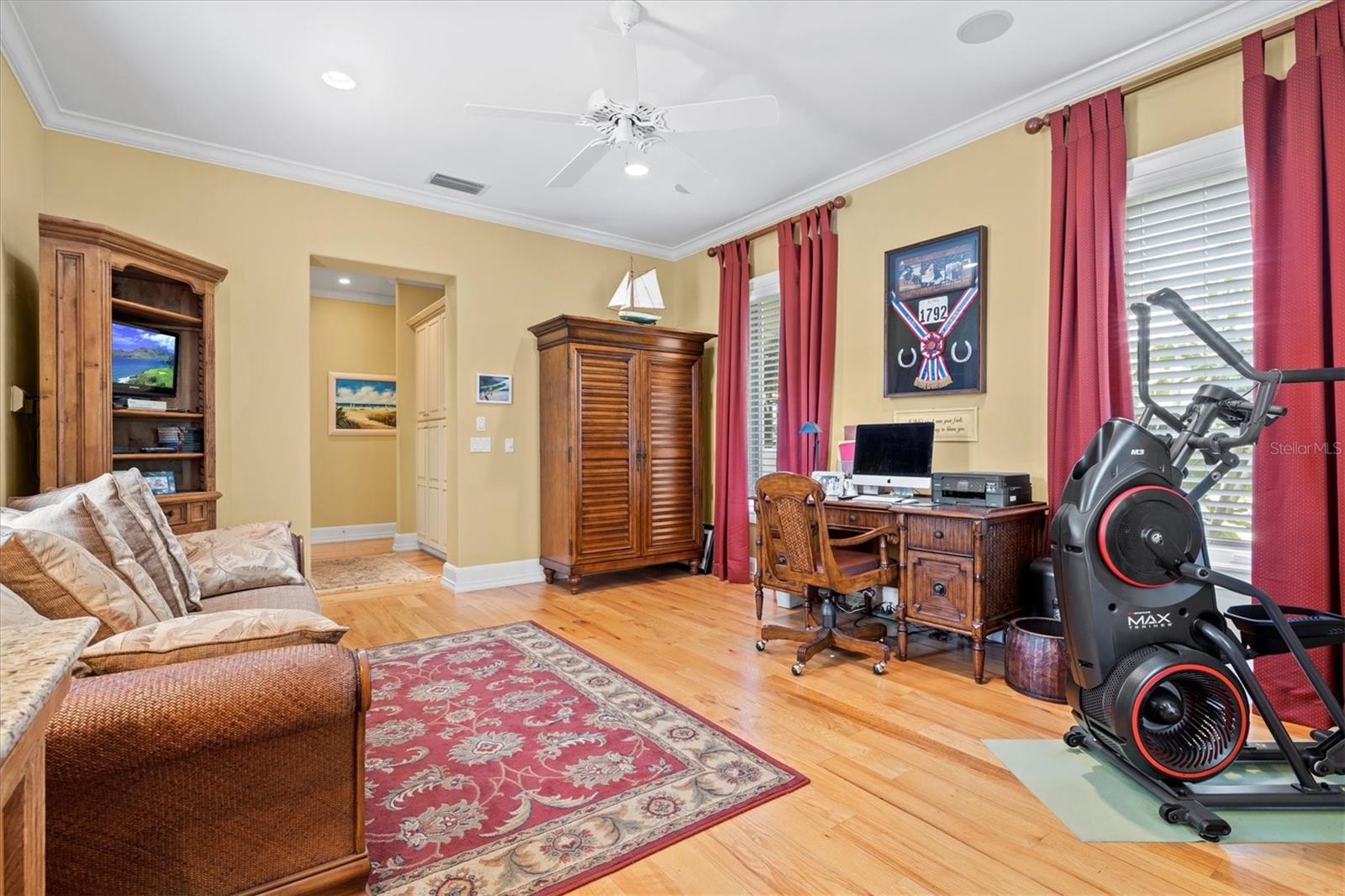 BAY ISLES - Residential