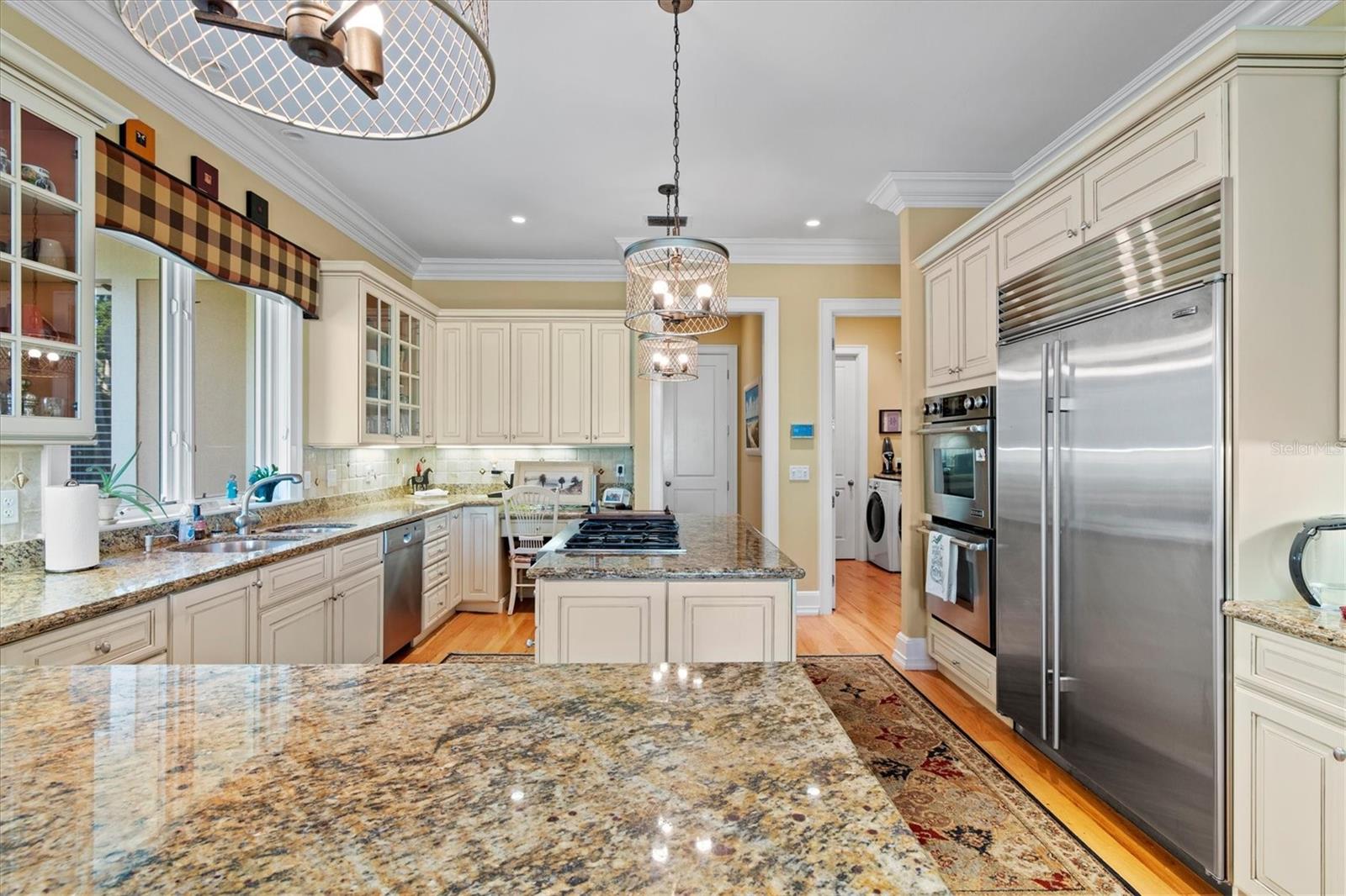 BAY ISLES - Residential