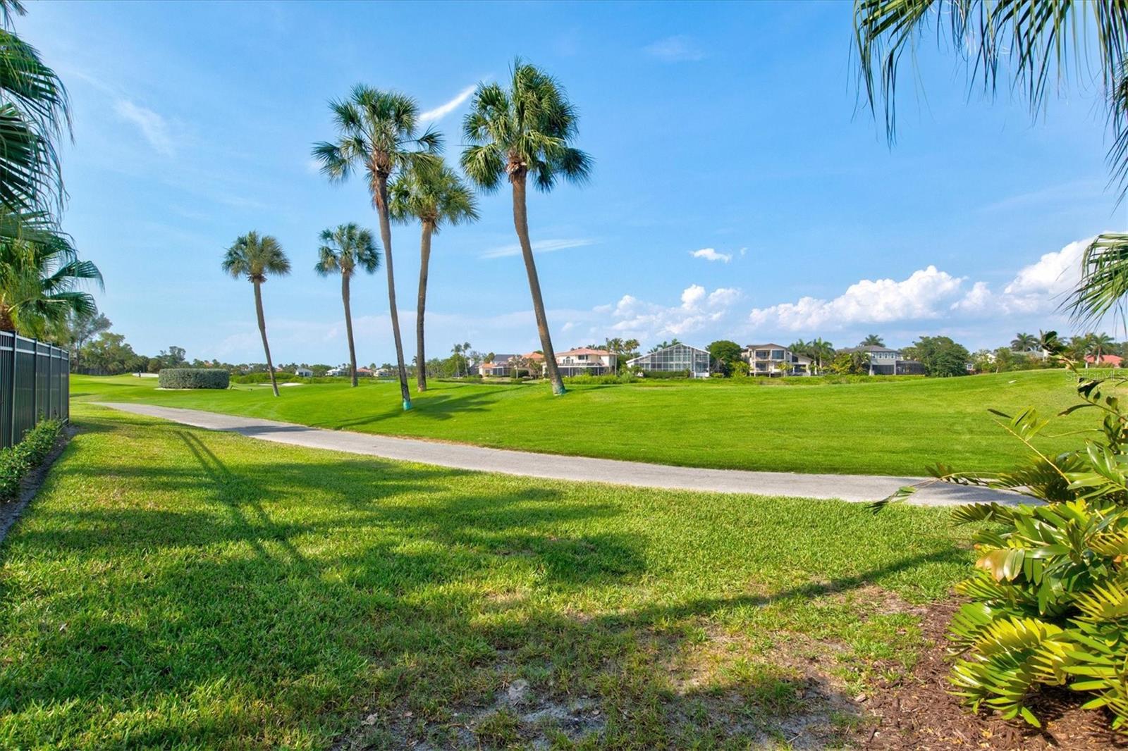 BAY ISLES - Residential