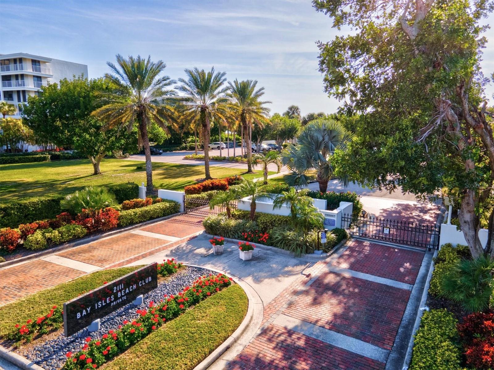 BAY ISLES - Residential