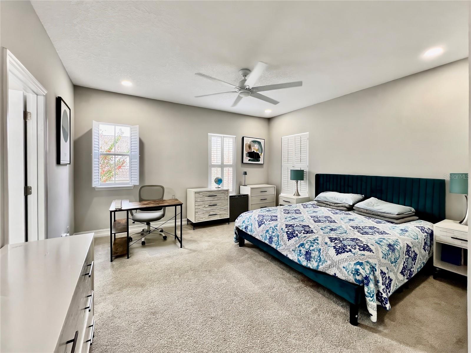 CELEBRATION LAKE EVALYN - Residential