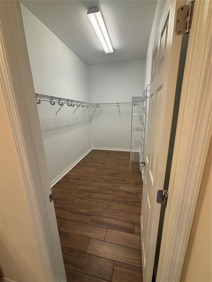 STONEYBROOK AT VENICE - Residential Lease