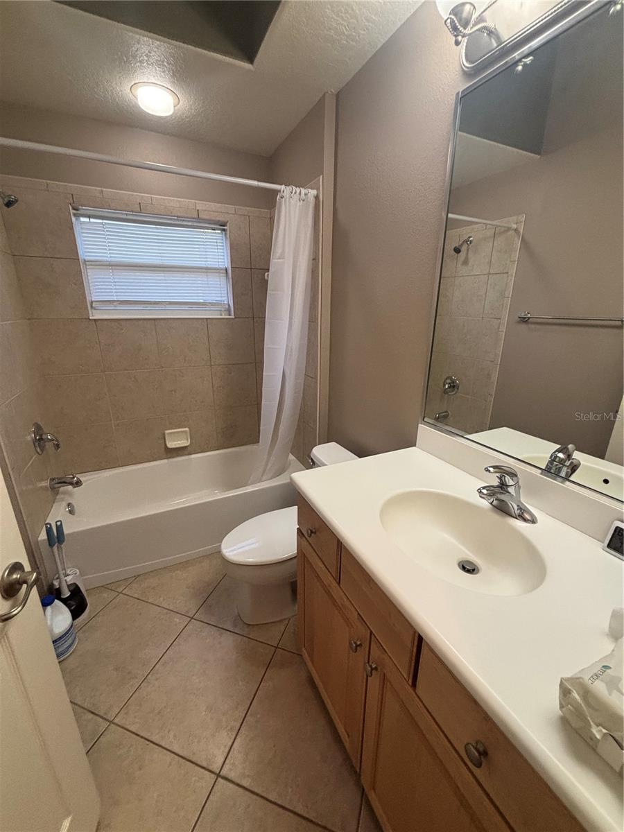 STONEYBROOK AT VENICE - Residential Lease