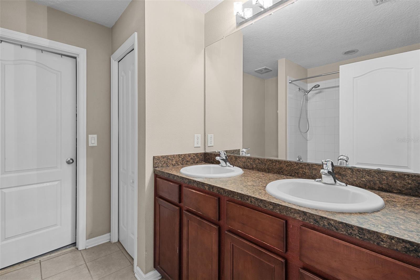 OAK CREEK PRCL 2 UNIT 2A - Residential