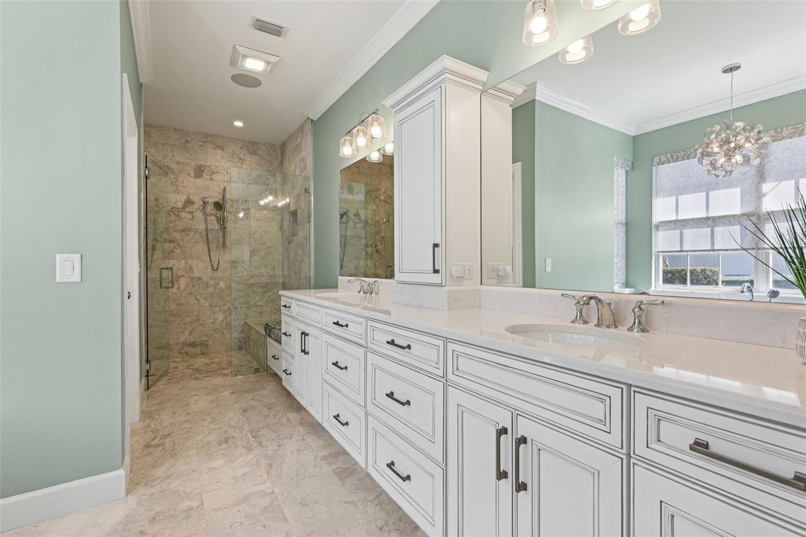 KEENES POINTE - Residential