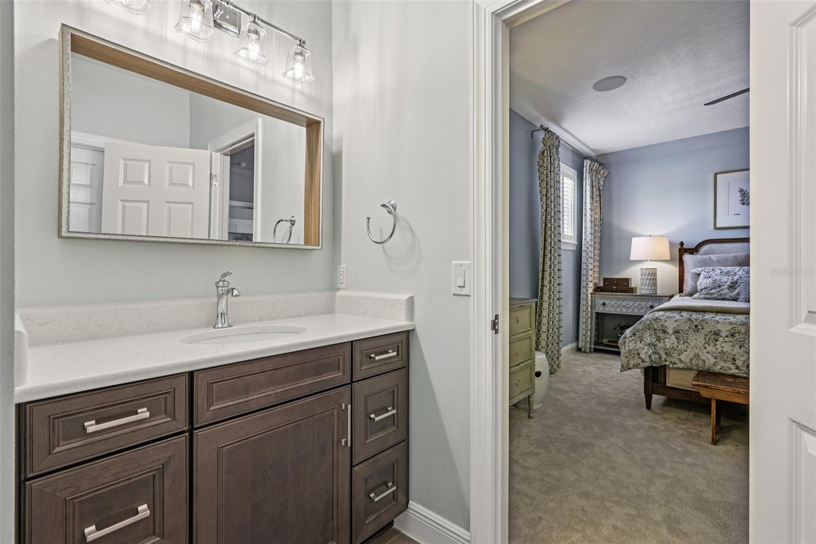 KEENES POINTE - Residential