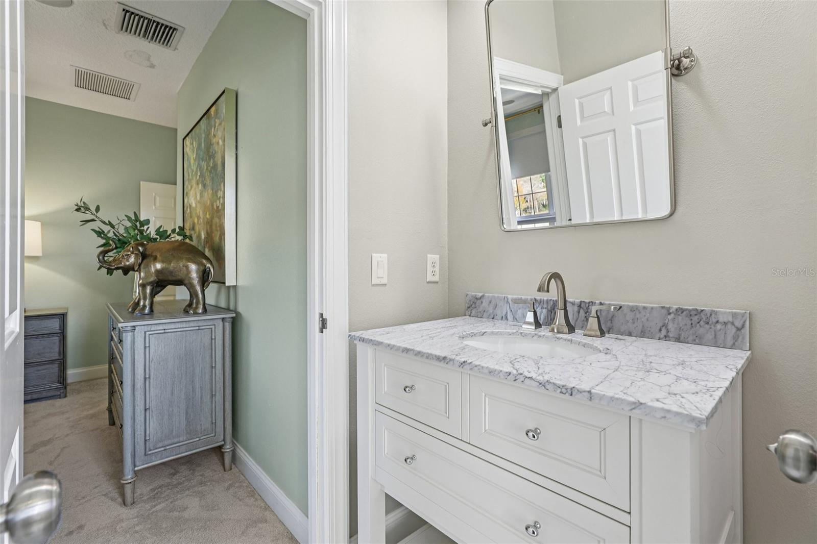 KEENES POINTE - Residential