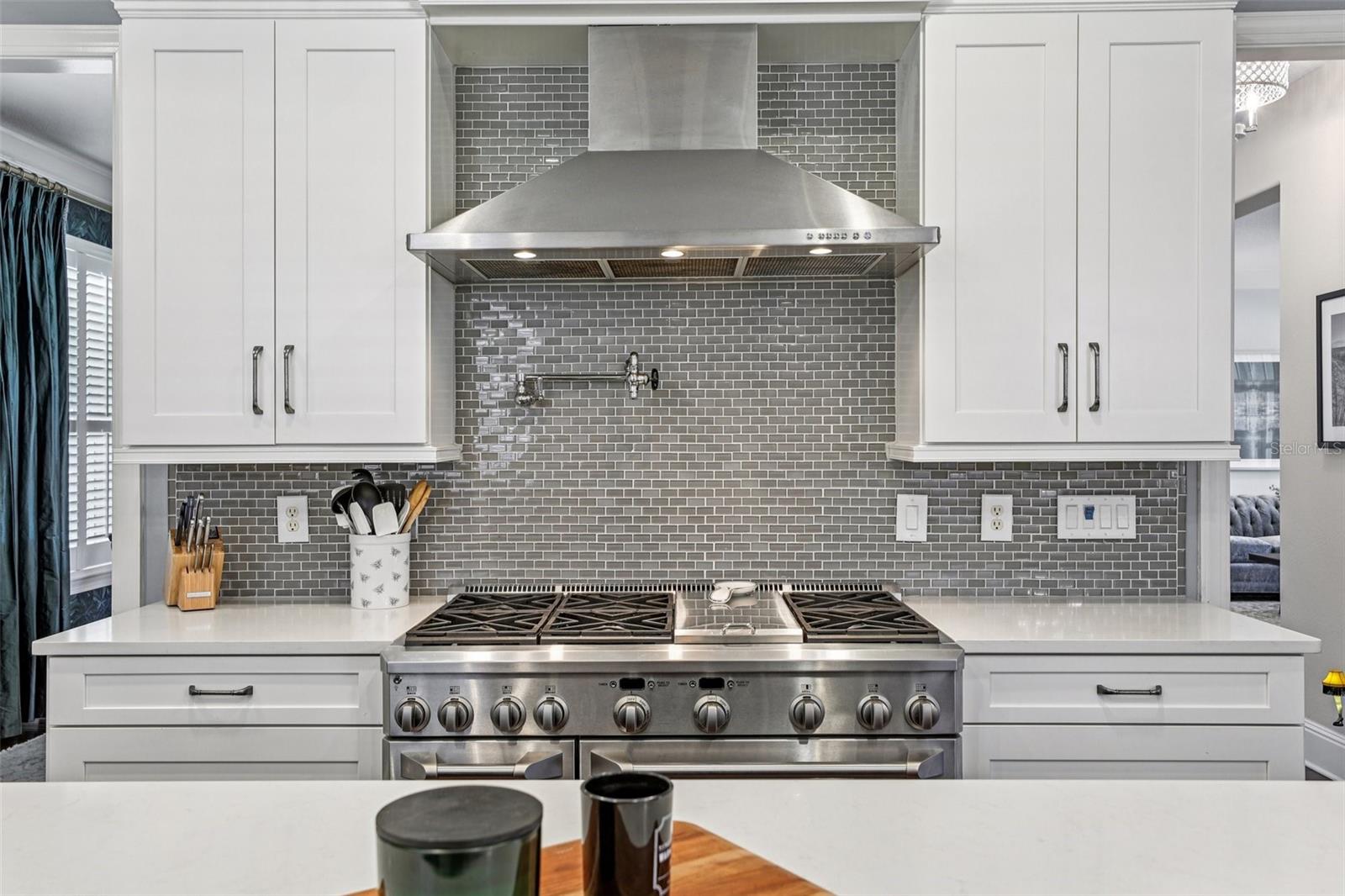 KEENES POINTE - Residential