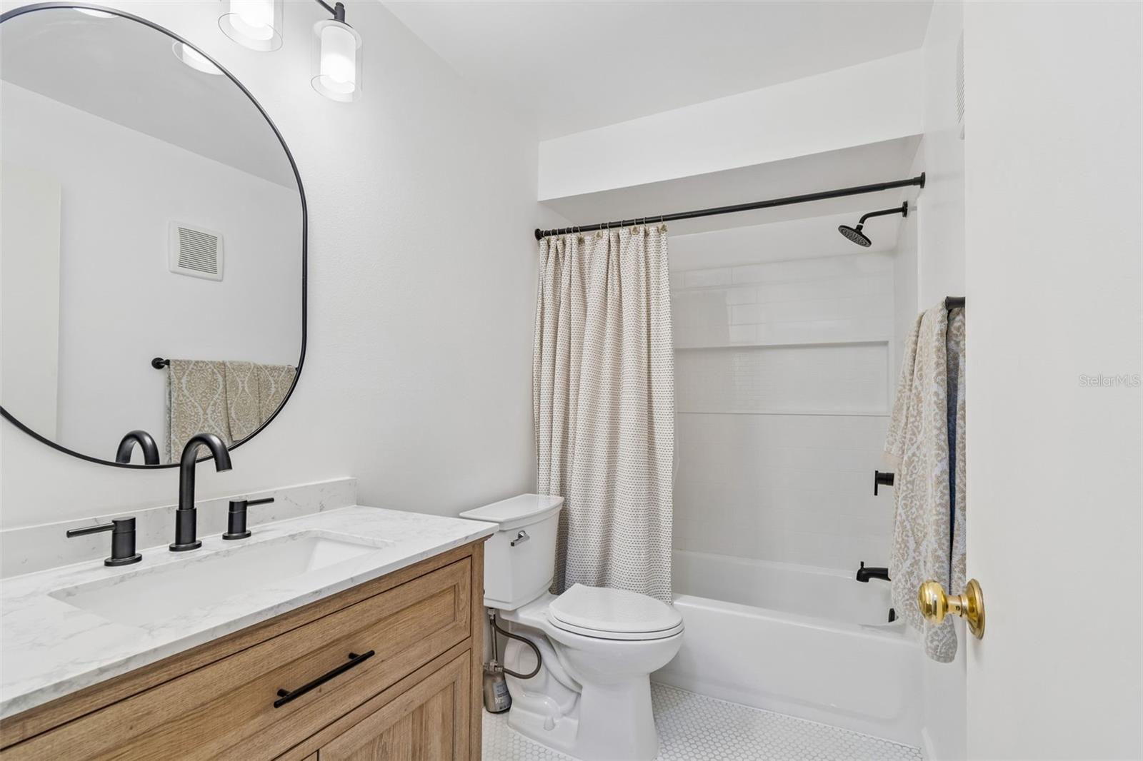 TIMBERWOODS CONDO - Residential