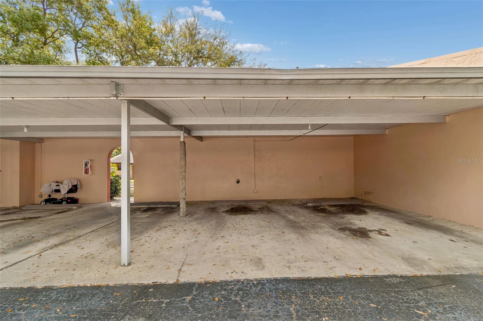 TIMBERWOODS CONDO - Residential