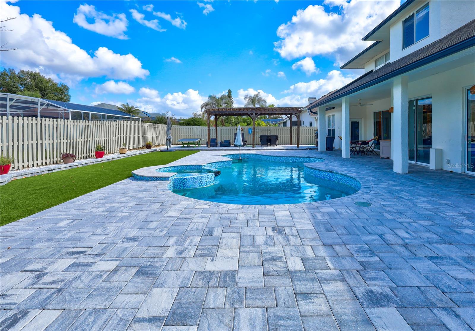 HUNTERS CREEK TR 250 - Residential