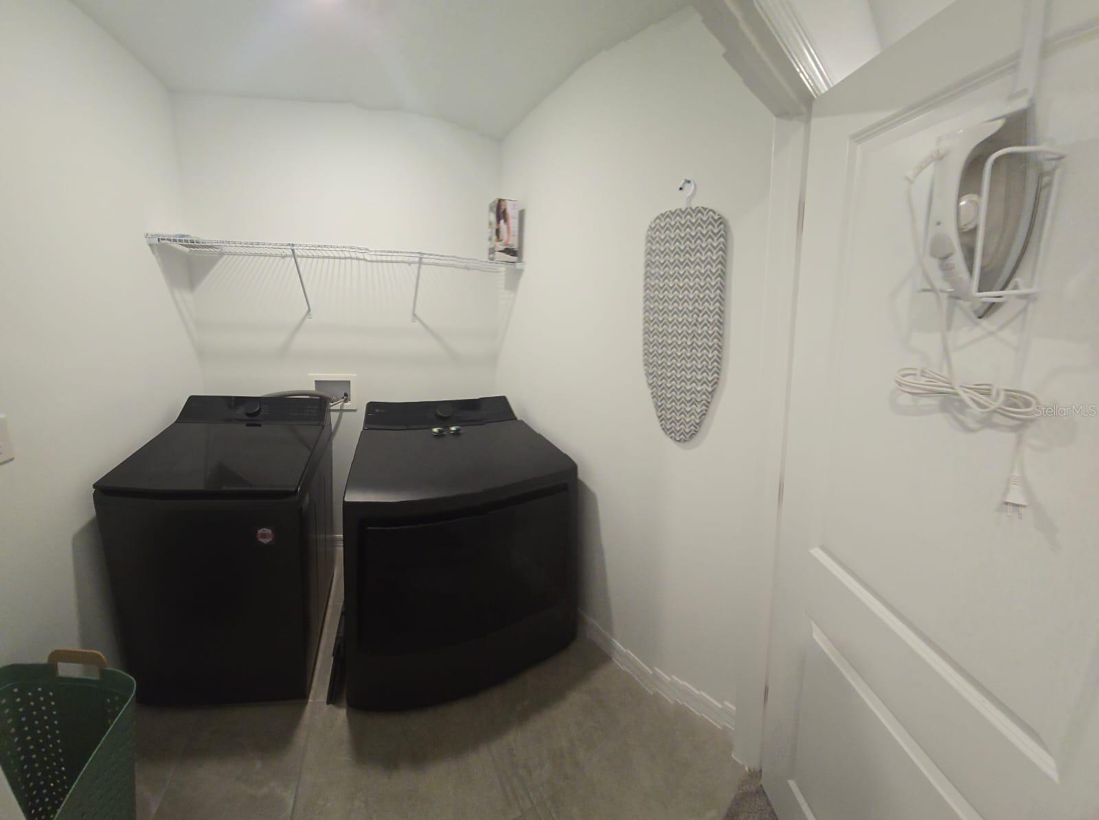 FESTIVAL PH 5 - Residential Lease