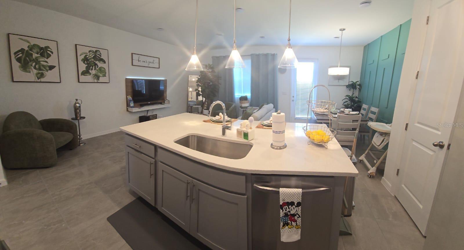 FESTIVAL PH 5 - Residential Lease